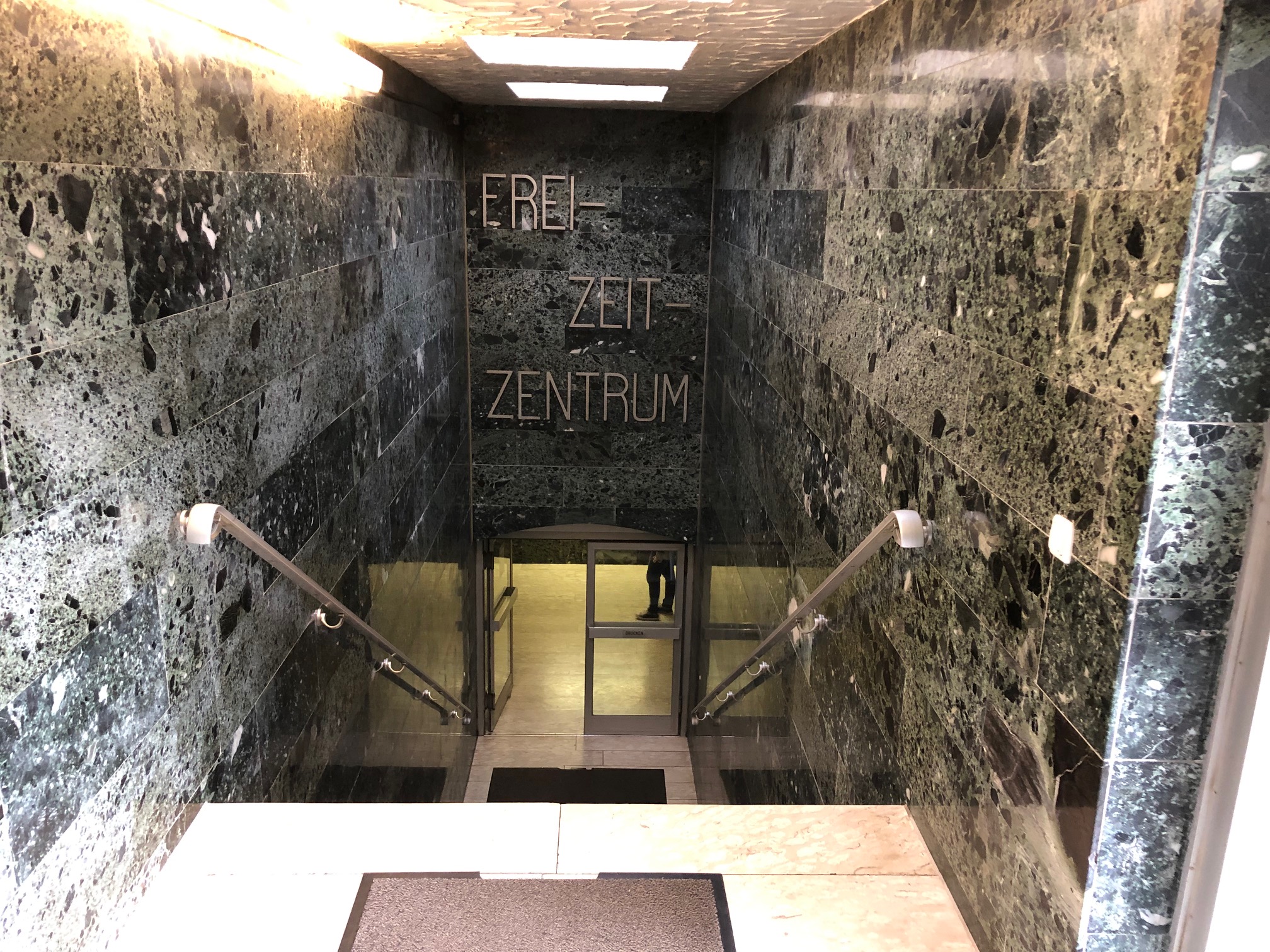 Freizeitzentrum Eingang